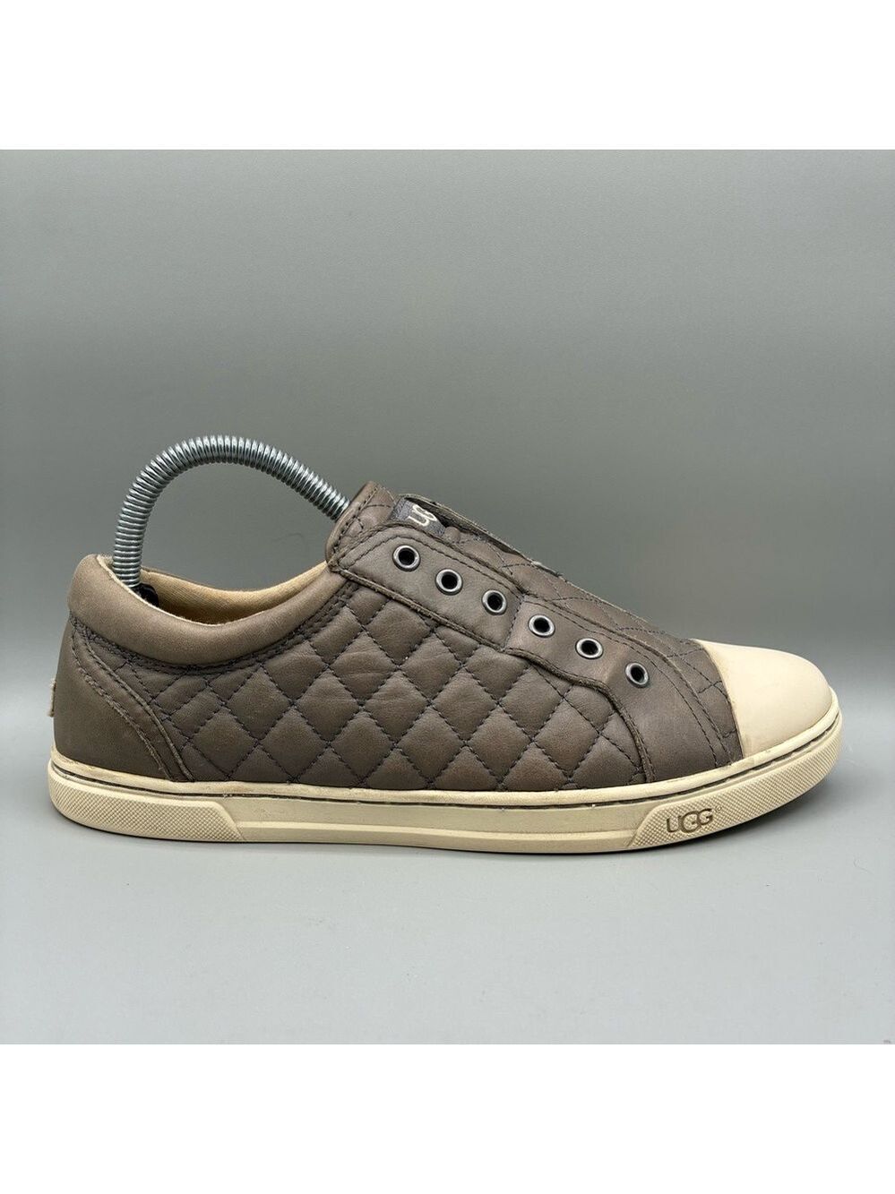 UGG Jemma Slip On Quilted Sneakers Women’s 9 Gray Leather 1009239